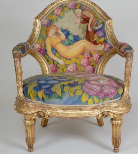 Fauteuil en bois doré et tapisserie de Beauvais ; bois de Paul Follot et carton de Jean Weber sur « Les contes de Perrault », « La Belle au Bois-dormant ».